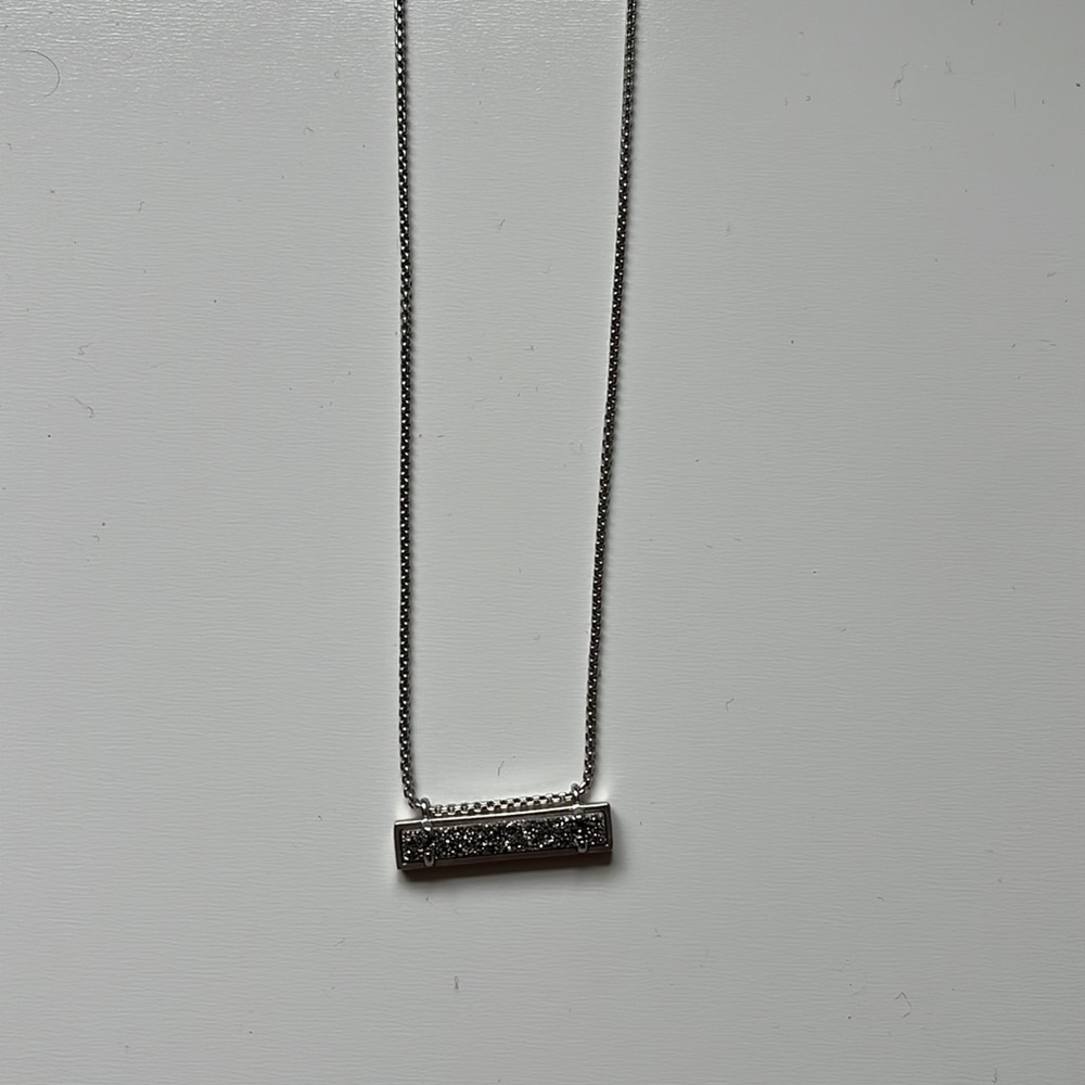 Kendra Scott bar necklace